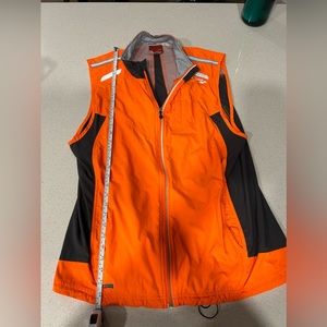 Saucony high vis running vest